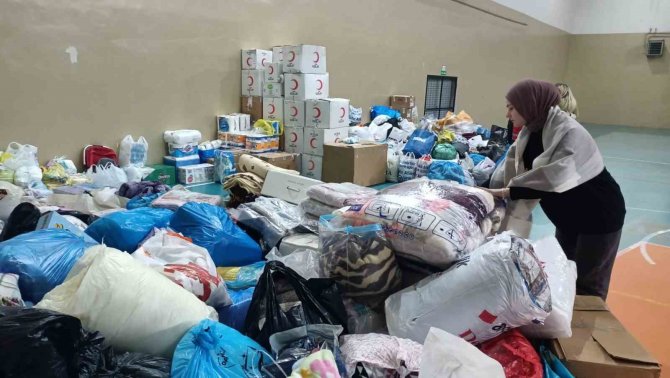 Kdz. Ereğli’de Kızılay’ın Yardım Çağrısına Halk Duyarsız Kalmadı