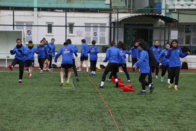 Süper Lig Yolundaki Horozkent’e Belerus’dan Transfer