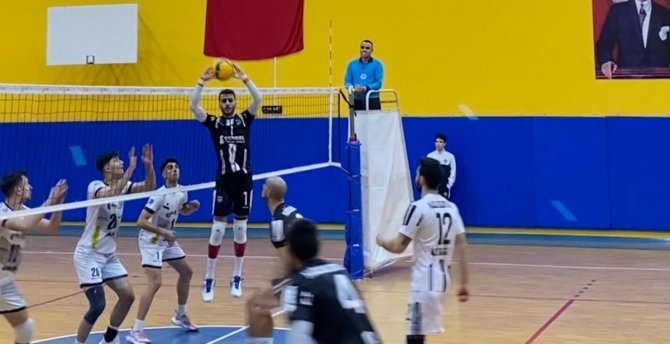 Nazilli Belediyespor Voleybol Takımı Arkasspor’u 3-0 Mağlup Etti