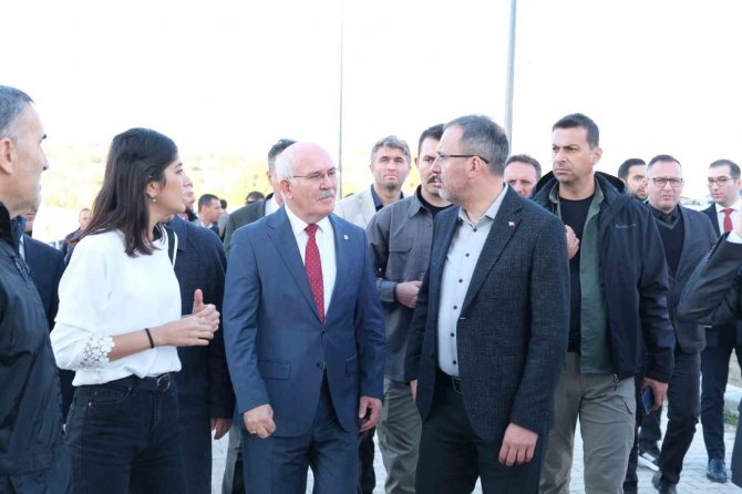 Spor Toto, Uşak Üniversitesi Spor Tesis Ve Sahalarına Destek Olacak