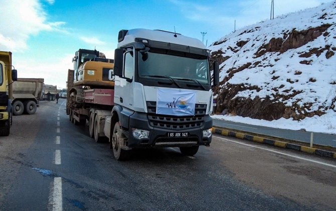 Van Büyükşehir Belediyesi Depremzedeler İçin Seferber Oldu