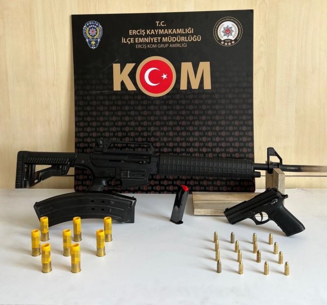 Van’da Gümrük Kaçakçılığı Operasyonları