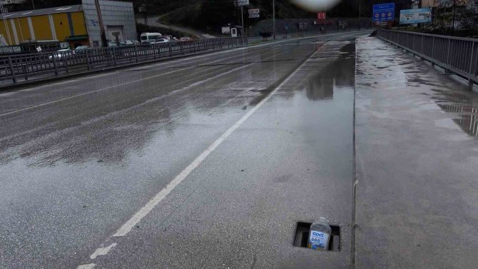 Köprüde Rögar Kapakları Çalındı