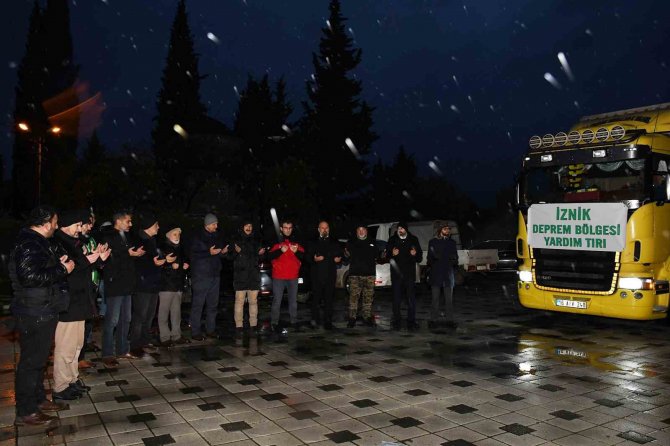 İ̇znik’te Yardımlar Toplanmaya Devam Ediyor