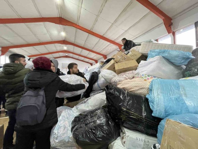 17 Ağustos’u Yaşayan Sakarya Deprem Bölgesi İçin Seferber Oldu