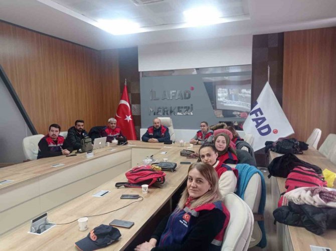 Ağrı Milli Eğitim Müdürü Kökrek, Akub Ekibini Gaziantep’e Yolcu Etti