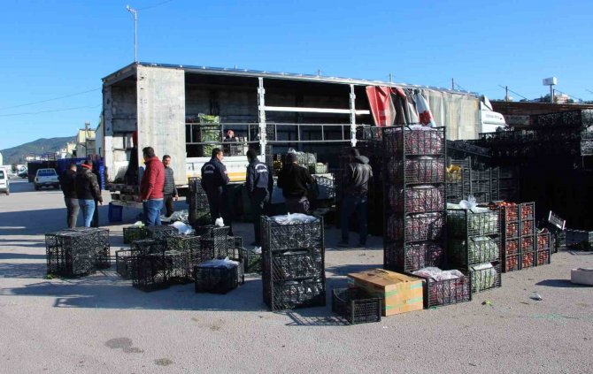 Antalya’dan Afet Bölgesine 100 Ton Sebze