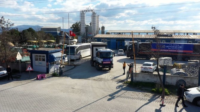 Aydın Büyükşehir Belediyesi Deprem Bölgesine Destek Olmaya Devam Ediyor
