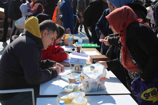 Aydınlıların Depremzedeler İçin Seferberliği Devam Ediyor