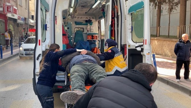 Otomobil Ve Bisiklet Çarpıştı: 1 Yaralı