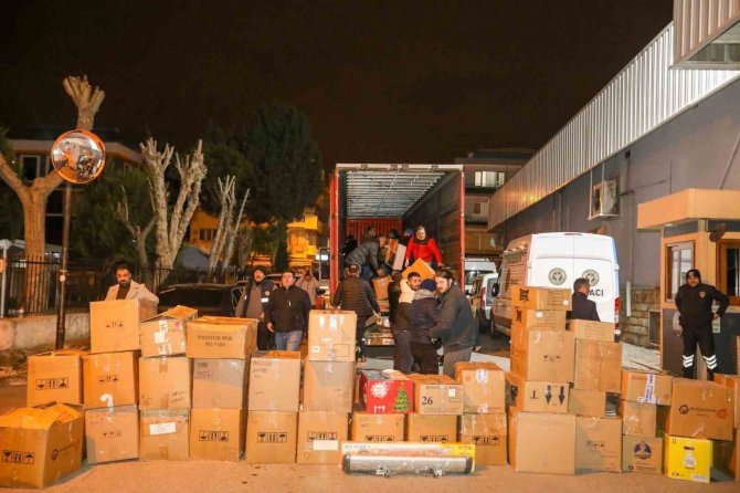 Buca’da Dayanışma Çığ Gibi Büyüyor