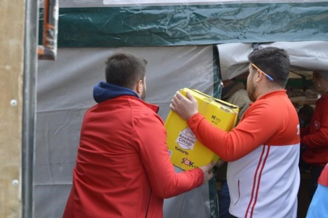 Burdur’dan Deprem Bölgesine Yardım Eli