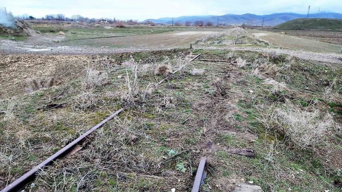Çivril’in 35 Yıllık Tren Özlemi Cumhurbaşkanlığına İletildi