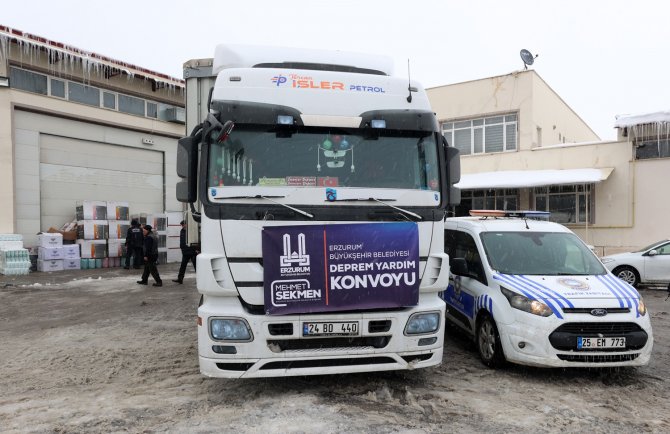 Büyükşehir’den Deprem Bölgesine Yardım Konvoyu
