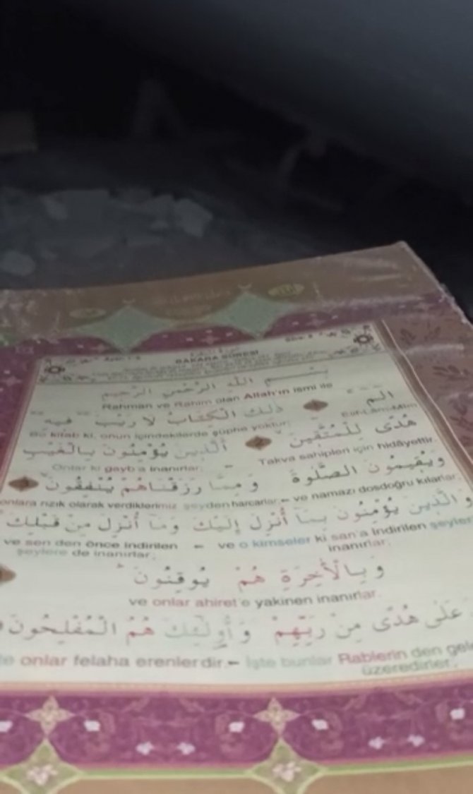 Enkaz Altında Kur’an-ı Kerim Okudu