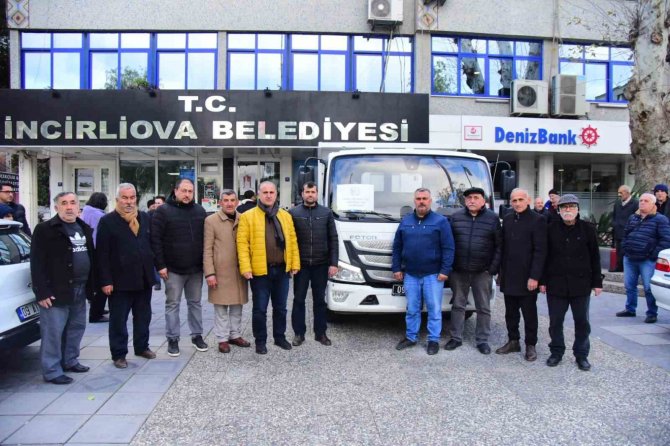 İ̇ncirliovalıların Yardımları Deprem Bölgesine Gönderildi