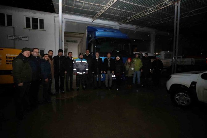 İ̇negöl Belediyesi Yemek Tırı Deprem Bölgesine Hareket Etti