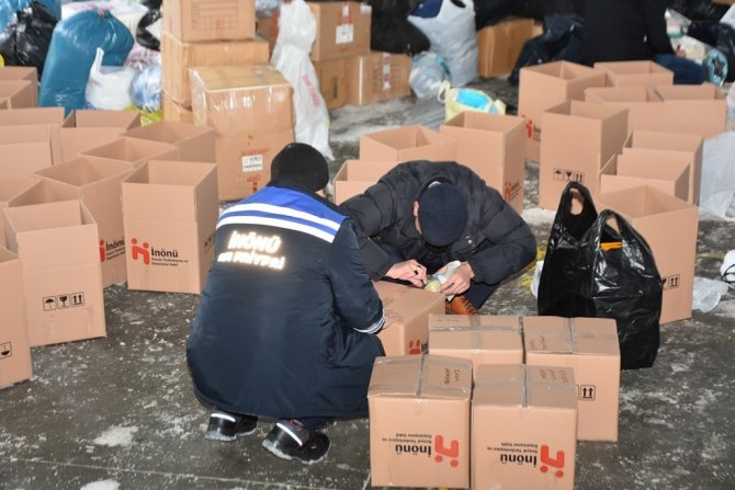 İ̇nönü Depremzedeler İçin Seferber Oldu