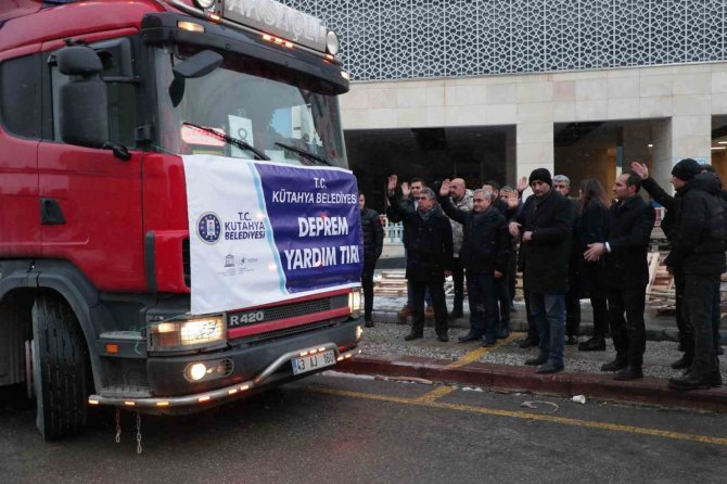 Minik Belinay Kumbarasındaki Paraları Depremzedelere Bağışladı