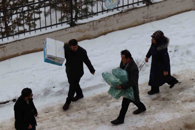 Oltu’da Yardım Seferberliği