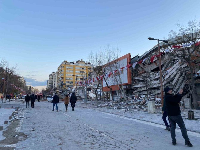 Kahramanmaraş’ta Trabzon Bulvarı Yerle Bir Oldu