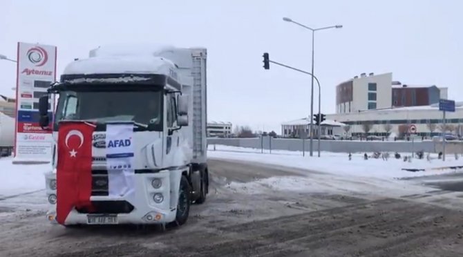 Kars’ta 9 Yardım Tırı Şanlıurfa’ya Yola Çıktı