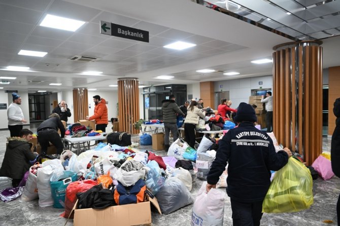 Kartepe Depremzedeler İçin Tek Yürek Oldu