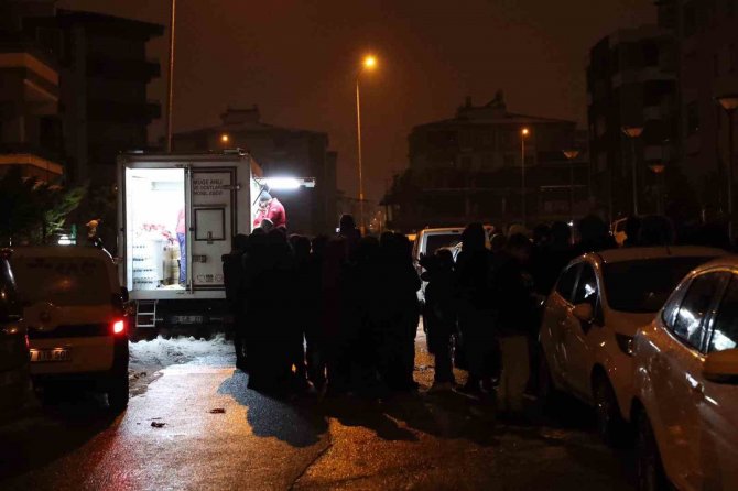 Kızılay Afetzedelere Yönelik Beslenme Hizmeti Ve Yardım Çalışmalarını Sürdürüyor