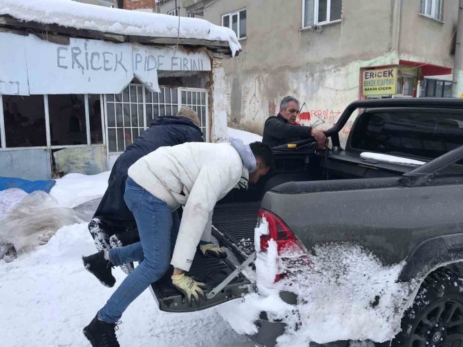Başkan Esen Deprem Bölgesinde