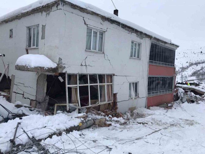 Başkan Esen Deprem Bölgesinde