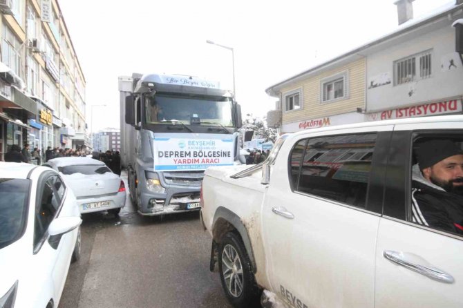 Beyşehir’den Hatay’a 6 Tır Dolusu Yardım Malzemesi Ve 2 Otobüs Gönüllü Dualarla Yola Çıktı