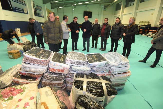 Konya, Omuz Omuza Verdi Deprem Bölgesine Destek Oluyor