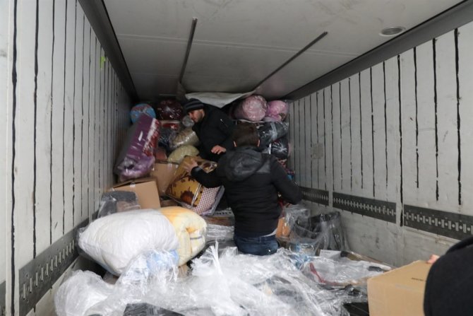 Kütahya’dan 21 Yardım Tırı Dualarla Afet Bölgesine Uğurlandı