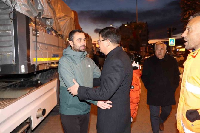 Nazilli’den Otuzikinci Tır Dualarla Yola Çıktı