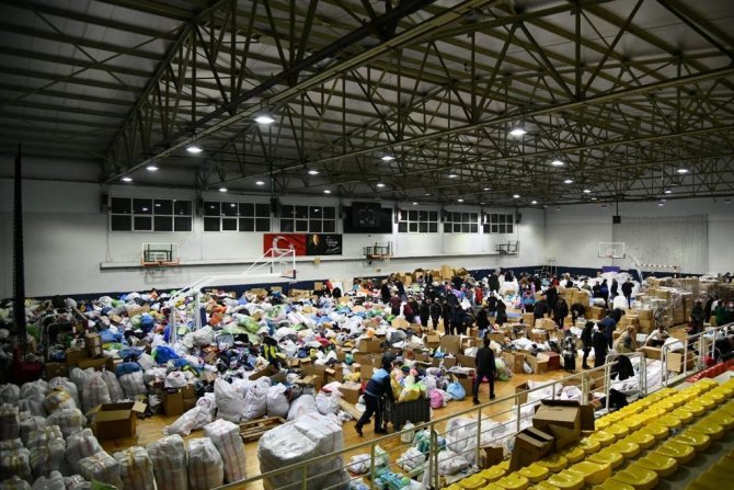 Pendik’ten Deprem Bölgesine Yardım Eli