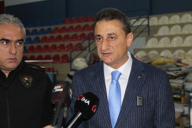 Sinop’ta Depremzedeler İçin Battaniye, Gıda Ve Su Çağrısı