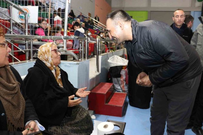 Başkan Yılmaz, Acil Toplanma Alanlarında Vatandaşlarla Buluştu