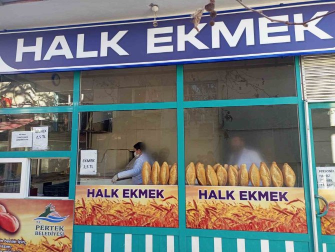 Pertek’ten Deprem Bölgesine Günde 10 Bin Ekmek