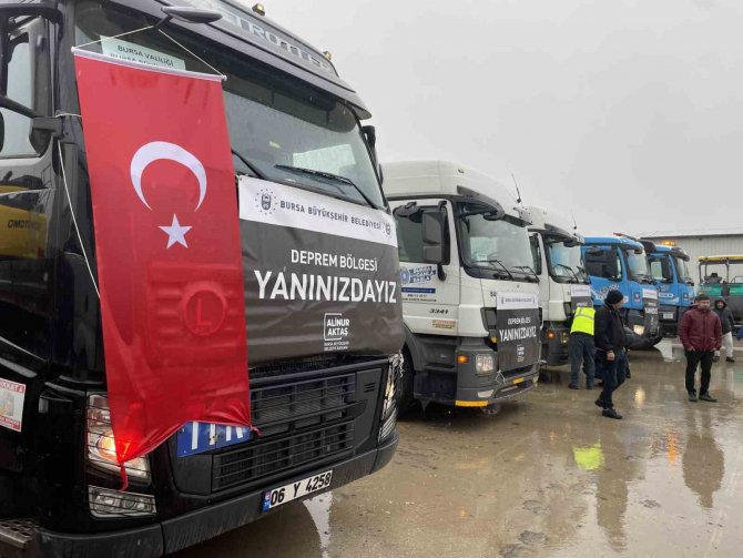 Deprem Bölgesine Takviyeler Sürüyor