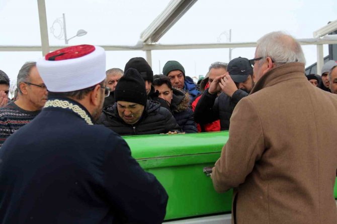 Depremde Hayatını Kaybeden Üniversite Öğrencisine Memleketinde Acı Veda