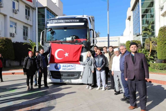 Akdeniz Üniversitesi’nden Deprem Bölgesine Yardım Tırı