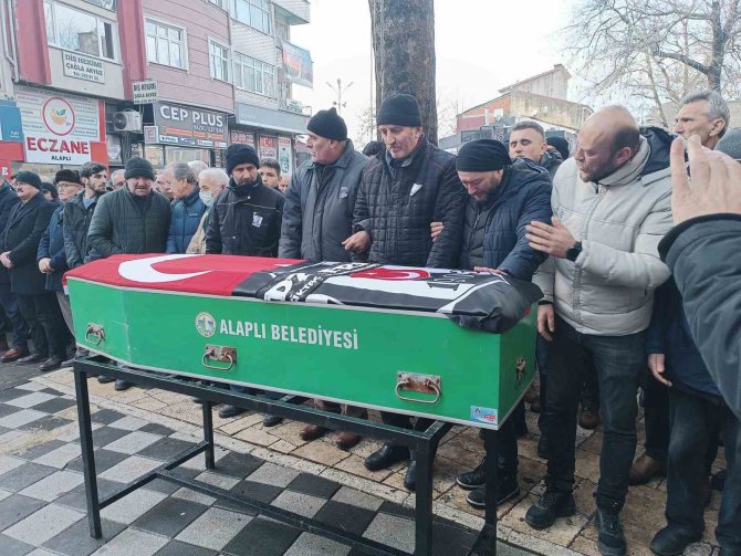 Depremde Enkaz Altında Kalan Genç Toprağa Verildi