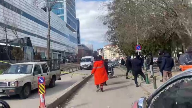 Enkaz Alanında Panik