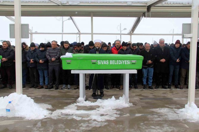 Depremde Hayatını Kaybeden Üniversite Öğrencisine Memleketinde Acı Veda