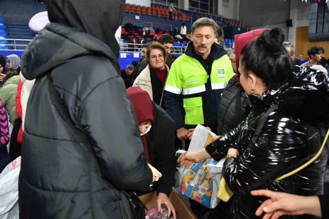 Bahçelievler’den Deprem Bölgesine 20 Tır Dolusu Yardım Yola Çıktı