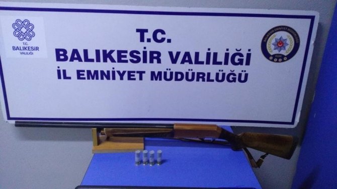 Balıkesir’de Polis Ve Jandarmadan 160 Şahsa Operasyon