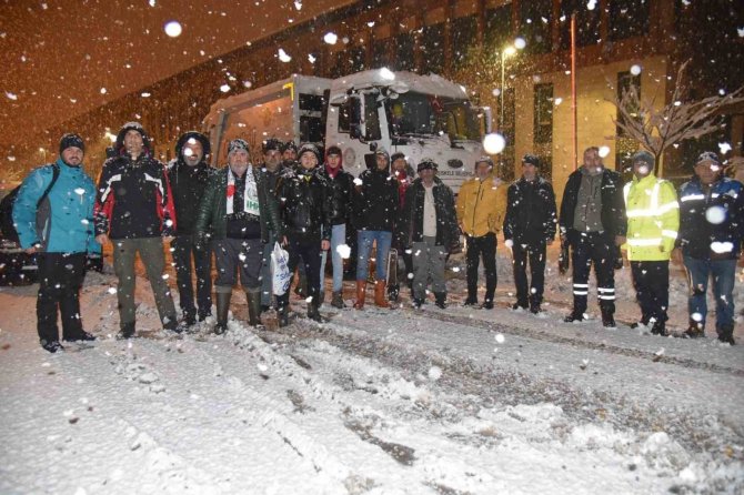 Başiskele’den Hatay’a İş Makineleri Ve Uzman Teknik Ekip Desteği
