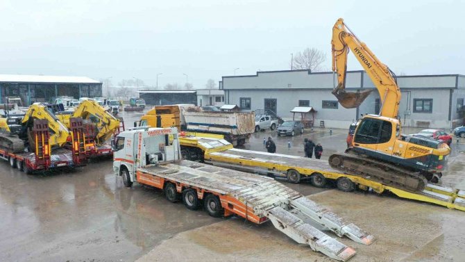 Başiskele’den Hatay’a İş Makineleri Ve Uzman Teknik Ekip Desteği