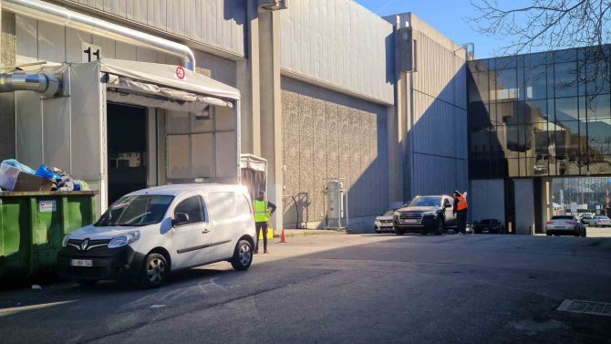 Belçika’daki Türkler Depremzedeler İçin Seferber Oldu