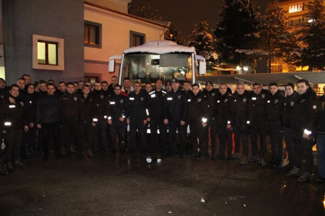 Bolu’dan Deprem Bölgesine 23 Bekçi Gönderildi